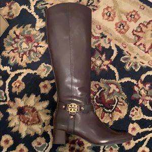 Never Worn - Tory Burch Boots